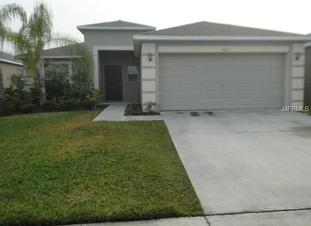 1st image of 2815 Carrickton Cir