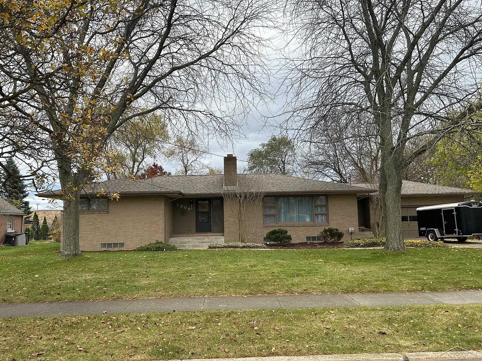 1806 Borton Ave photo 1