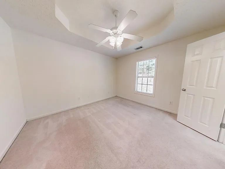 2108 Dutch Ct — Photo 10
