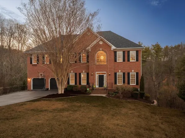 6330 Hamlet Trl, Roanoke, VA 24018