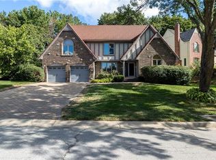 1104 NE Long Ridge Rd, Lees Summit, MO 64064