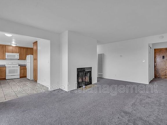 4th image of 2041 Miramonte Ave APT 22