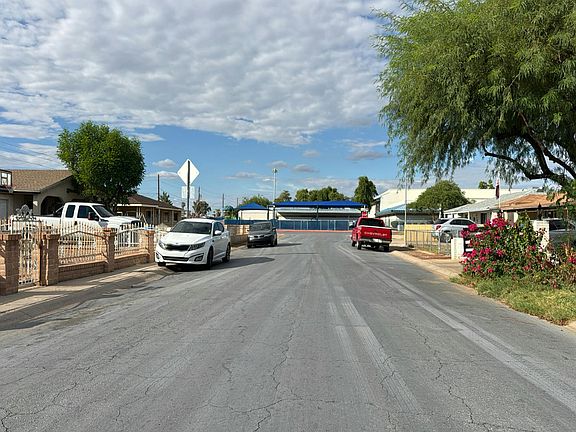 5th image of 4449 N 48th Ave