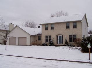 2951 Timberline Dr, Green Bay, WI 54313