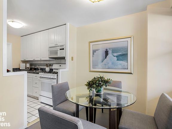 4th image of 303 W 66th St APT 6KW