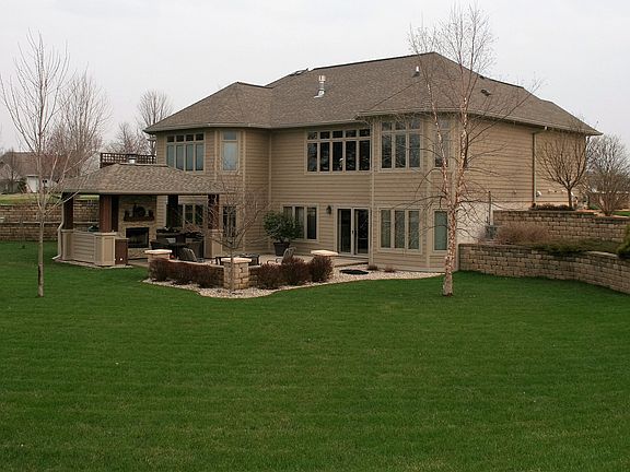 Walk Out Lower Level