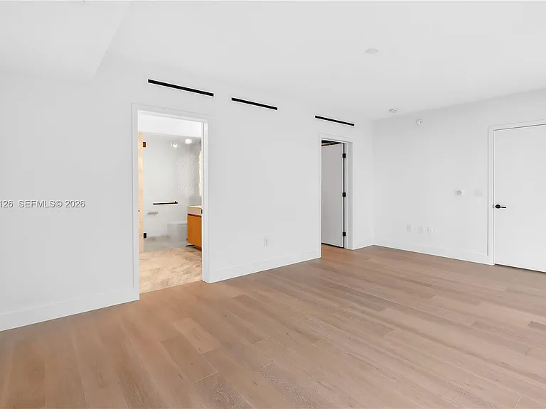 1176 97th St #403 — Photo 19