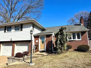 118 Spring House Rd, Cherry Hill, NJ 08002