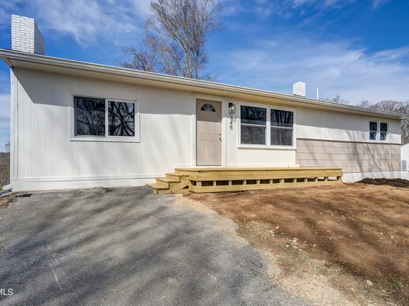 345 Pine St, Mount Carmel, TN 37645