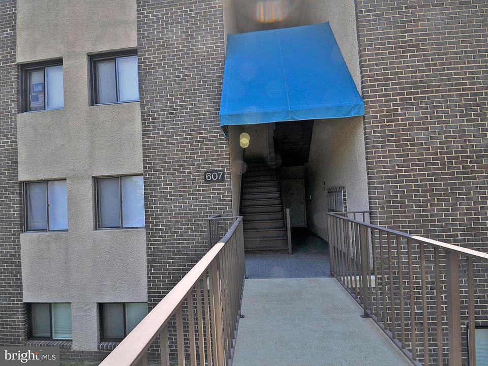 1st image of 607 Oakland Hills Ct APT 202