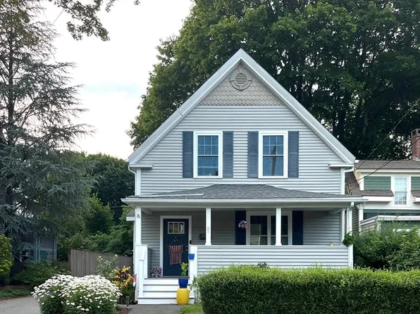 76 Dean Ave, Franklin, MA 02038