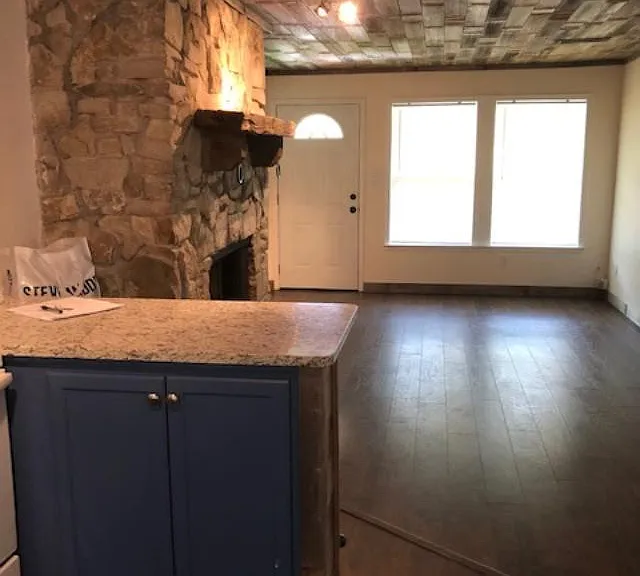 306 Ash St — Photo 1