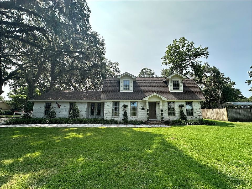 2nd image of 644 Strathy Hall Drive