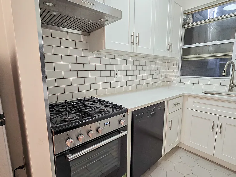 60 W 45th St #3R — Photo 8