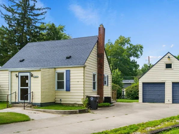 2402 Monmouth Ave, Fort Wayne, IN 46809