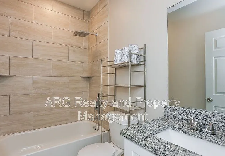 840 Smith St SW #A — Photo 26
