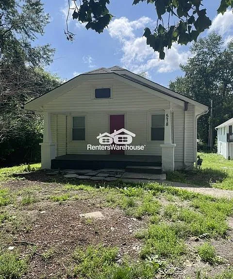 578 S Oxford Ave — Photo 1