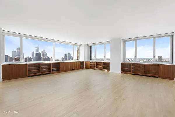 Rented by Corcoran | media 52