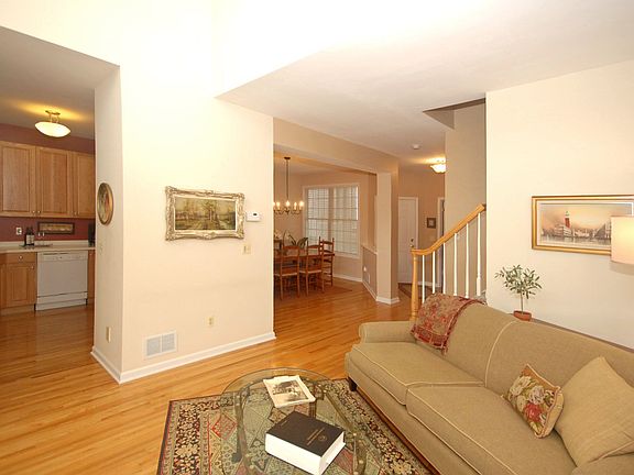 2nd image of 21 Schweinberg Dr