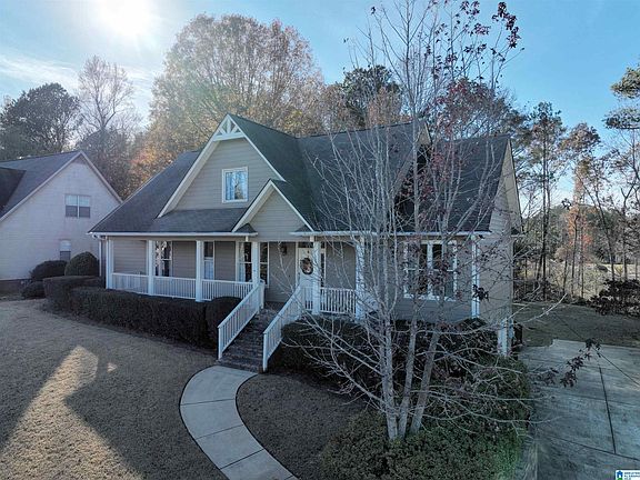 3rd image of 1391 Shelby Forest Ct