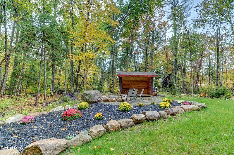 5th image of 112 Paradise Lane