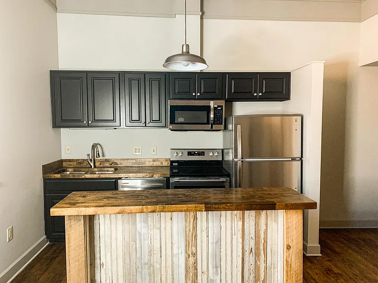 Newly Renovated Kitchen