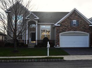 5 Wavecrest Ct, Barnegat, NJ 08005