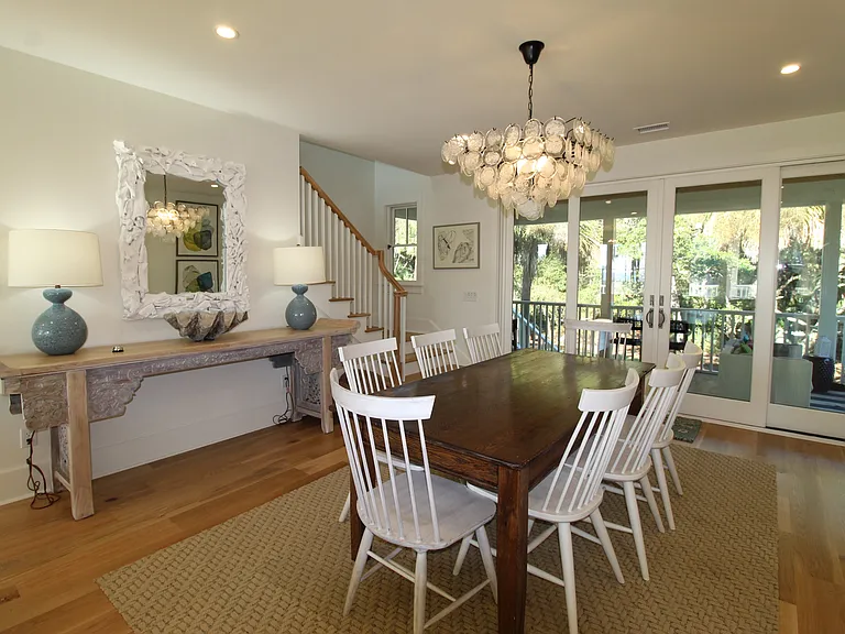 602 W Ashley Ave — Photo 2
