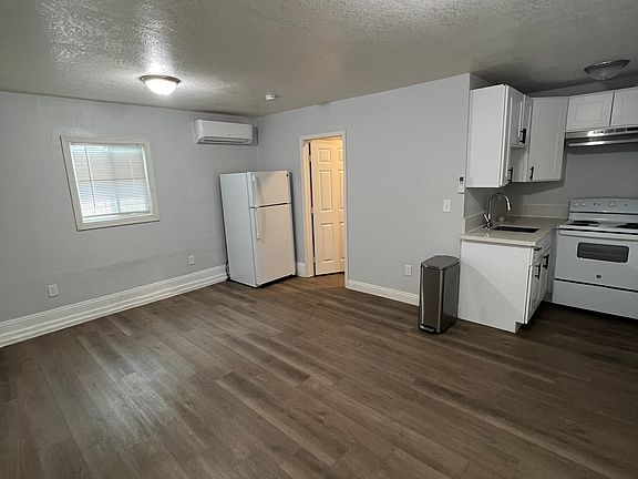 5th image of 15464 Pomona Rincon Rd