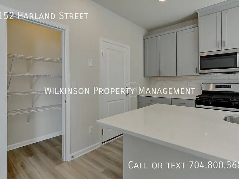 1152 Harland St — Photo 14