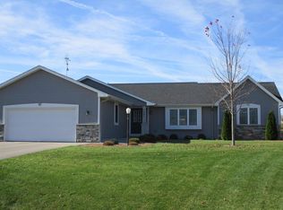 N7491 Beier Hill Rd, Beaver Dam, WI 53916