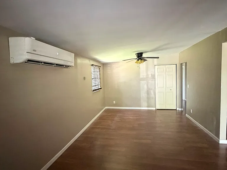 1623 Alfen St — Photo 10