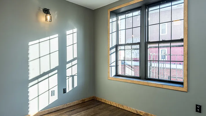 Rented by Nooklyn NYC LLC | media 42