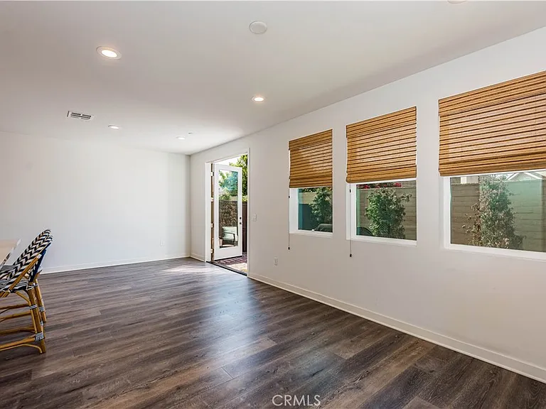 5304 Harvard Way — Photo 8