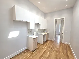 690 Onderdonk Avenue, #3L