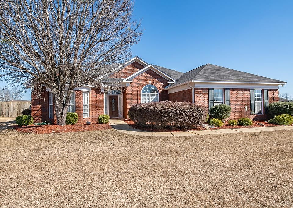1st image of 9139 Garrett Lake Dr