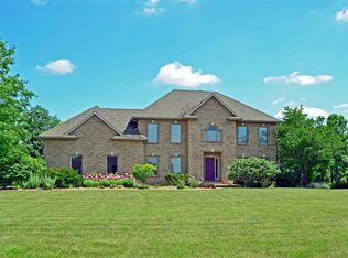 2591 Misty River Ln, De Pere, WI 54115