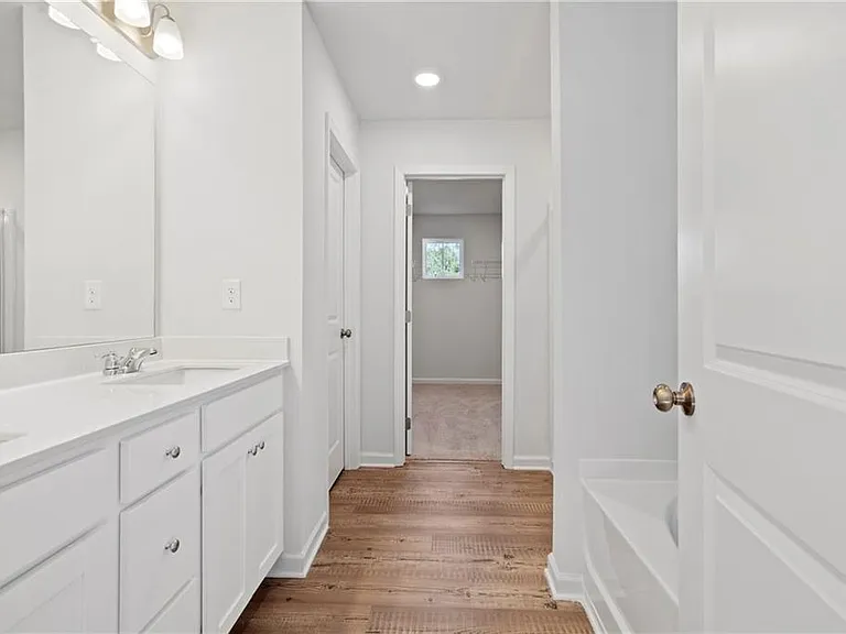 785 Summerwood Ln — Photo 27