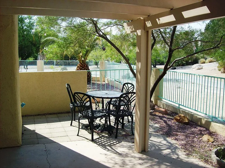 7281 Vista Bonita Dr — Photo 2