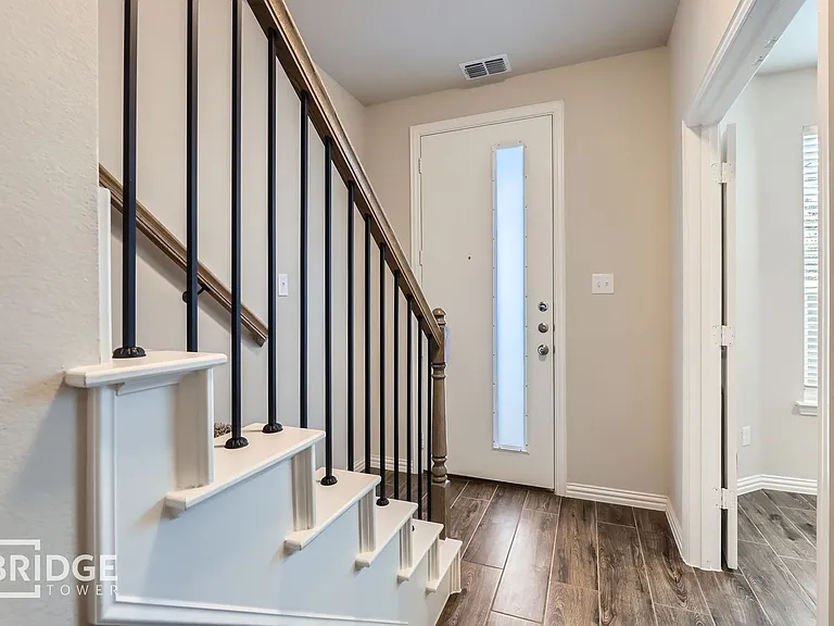 Lamar Townhomes — Photo 36