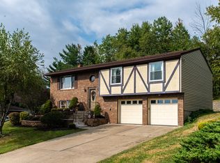 107 Glenstone Rd, Dickson City, PA 18519