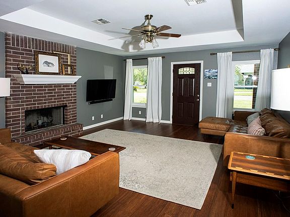 4th image of 115 Santa Clara Dr