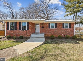 6200 Wayles St, Springfield, VA 22150