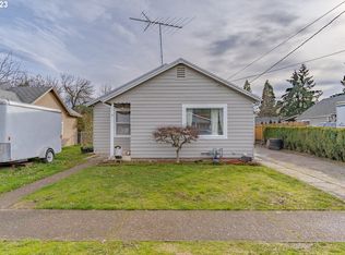1128 N 1st St, Woodburn, OR 97071