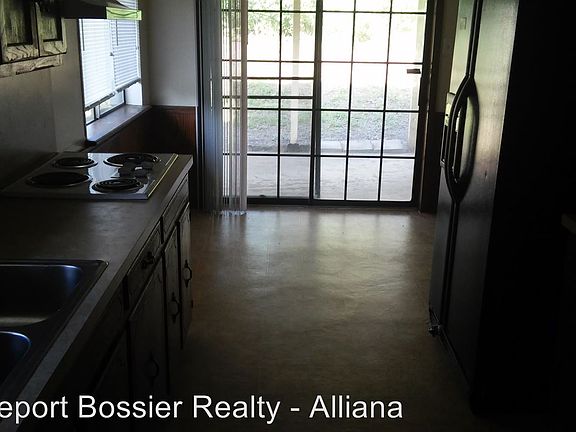 2nd image of 9003 Cedar Creek Cir