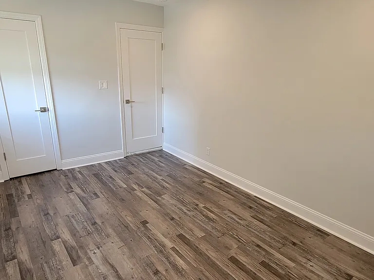 2345 E 1st St #2 — Photo 10