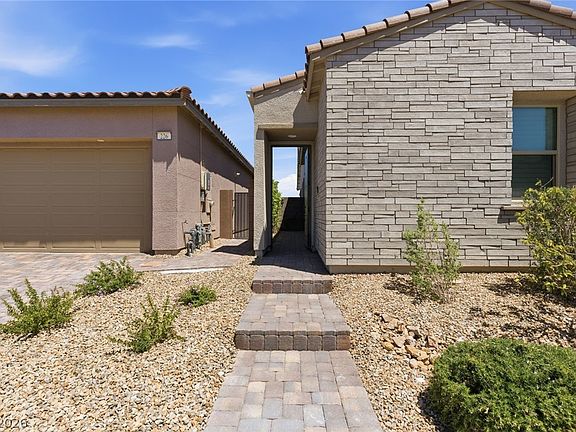 3rd image of 214 Little Haystack Dr
