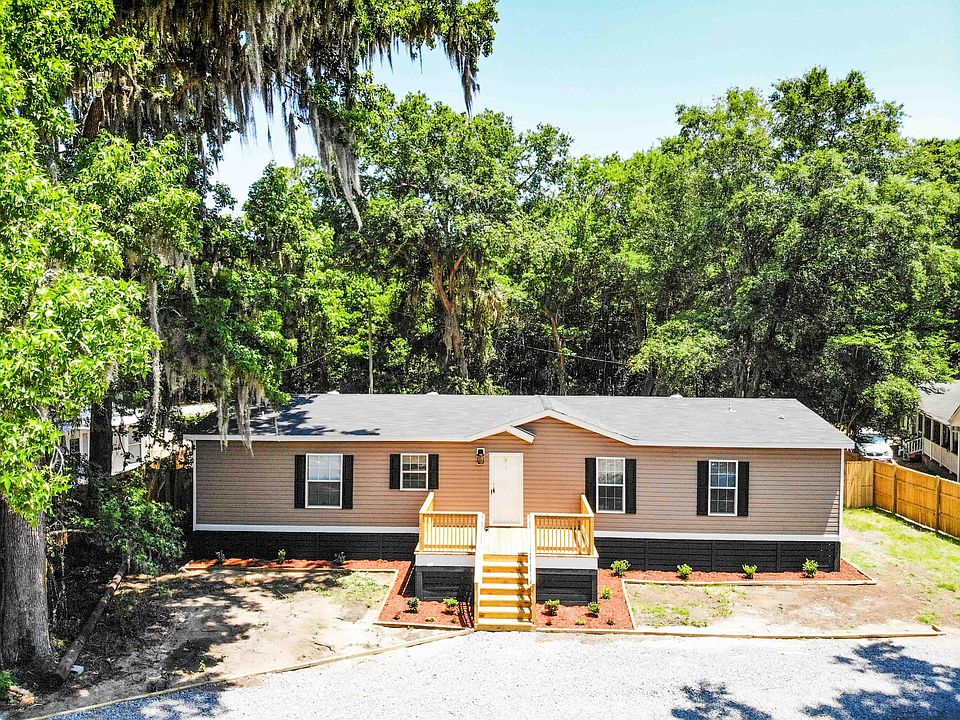 2nd image of 1422 Earthlee Ln