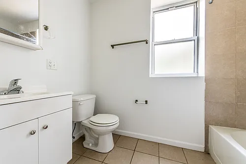 4820 S Michigan Ave Chicago, IL 60615 Photo 1