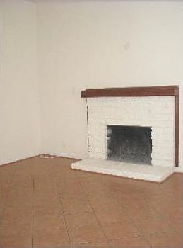 3rd image of 25152 Juanita Ave